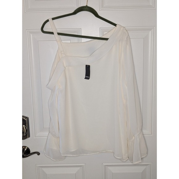 Torrid Asymetrical Top Blouse 'Winter White' Ivory Cream L/S Womens 2X NWT - Picture 7 of 10